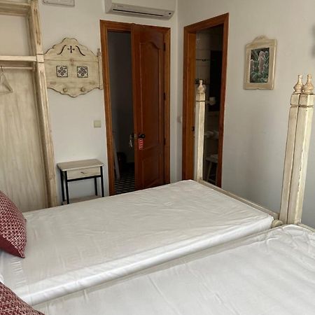 Hostal Moon Толокс Екстериор снимка